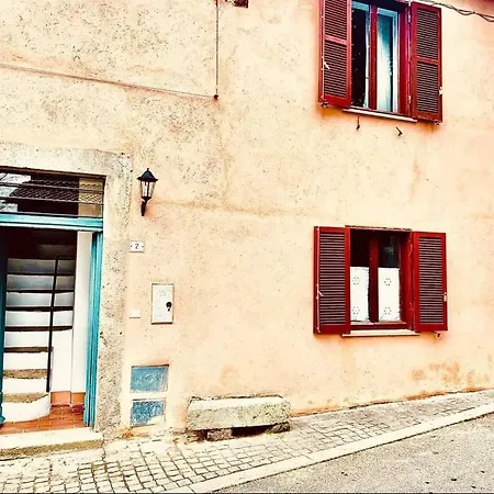 Il Vicolo In The Village Manziana